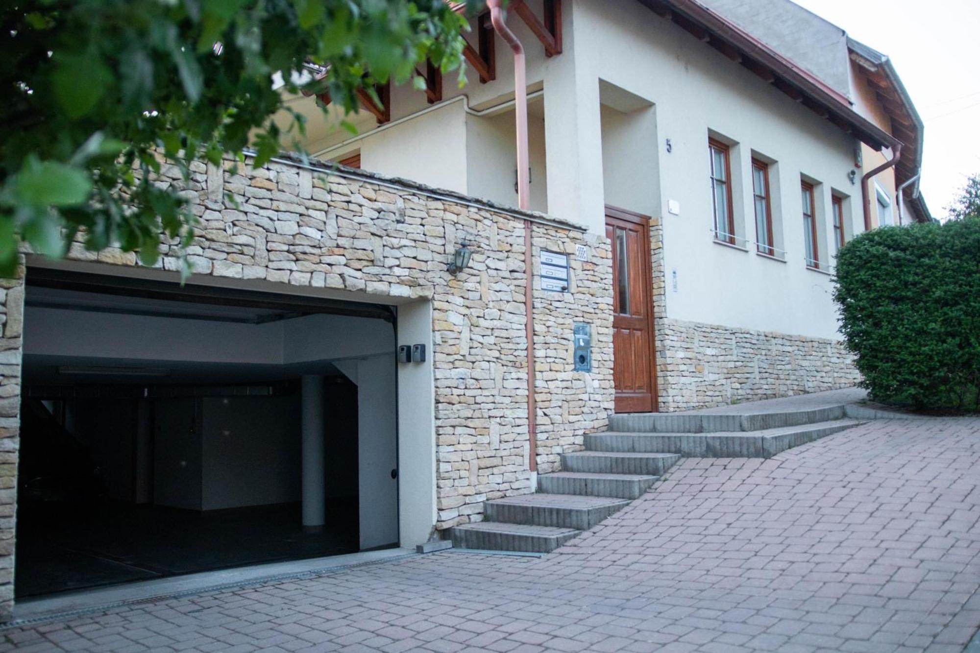 Gardonyi Apartman Apartment Eger Exterior foto