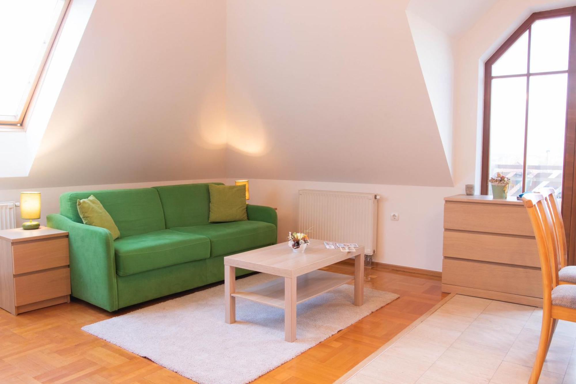 Gardonyi Apartman Apartment Eger Exterior foto